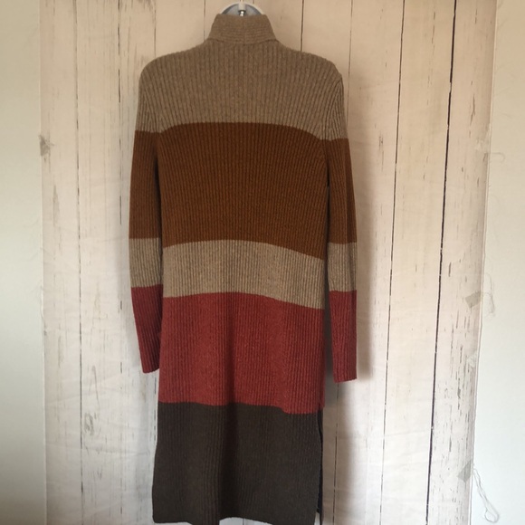 Loft Sweater - Picture 5 of 6